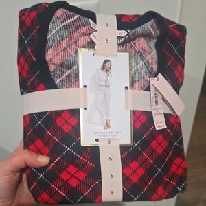 Victoria's Secret Red and Black Plaid Thermal Set